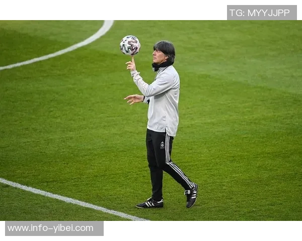 胡梅尔斯与穆勒重聚羊头牌锦标赛合影引发球迷热议